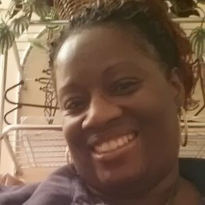 Meet your Posher, Yolanda